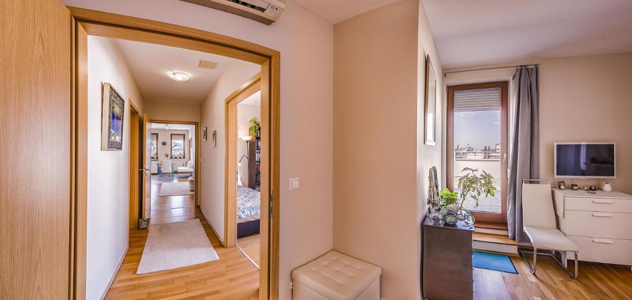 Budapest Top Apartment With Private 90 Sqm Rooftop, Free Parking And Air Condition Exterior foto