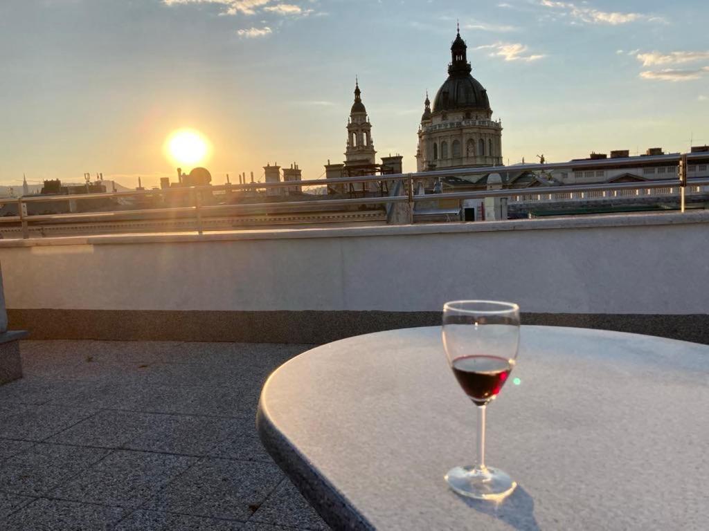 Budapest Top Apartment With Private 90 Sqm Rooftop, Free Parking And Air Condition Exterior foto